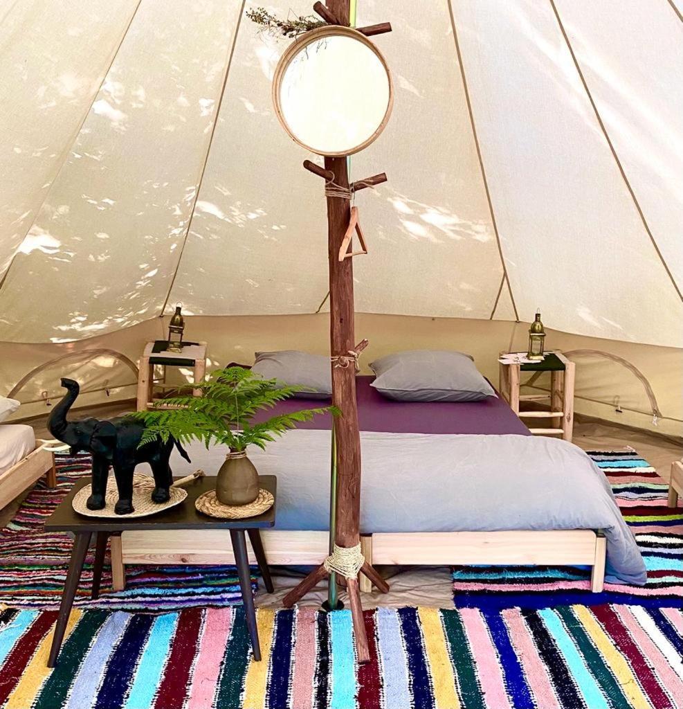 Le Travers Ajoux - Camping Gite Evenement المظهر الخارجي الصورة