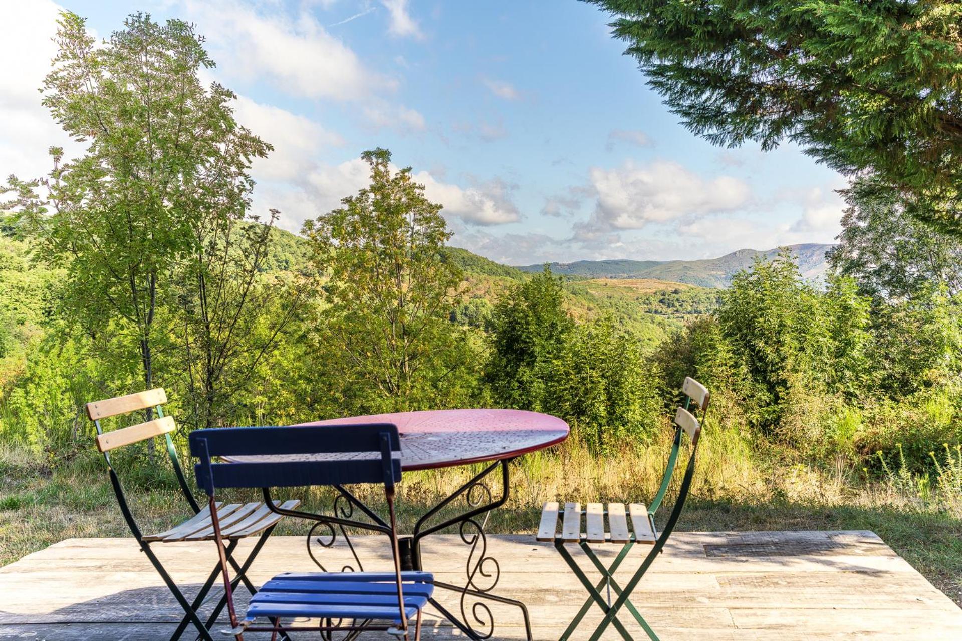 Le Travers Ajoux - Camping Gite Evenement المظهر الخارجي الصورة
